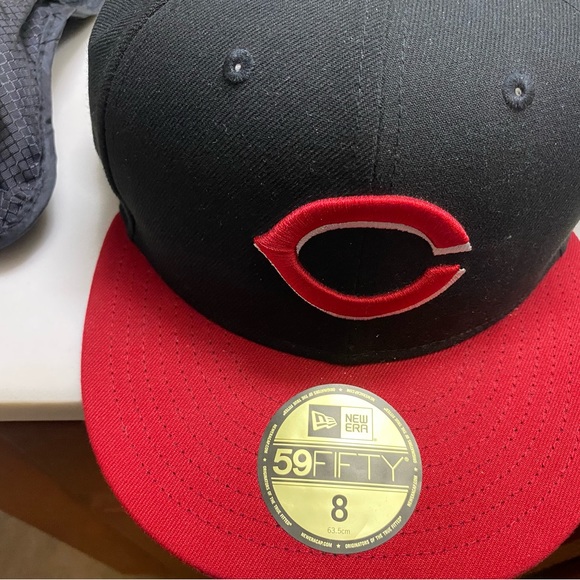 1.PITTSBURGH PIRATES 🏴☠️ 🧢 2.CINCINNATI🧢 3.ALL BLACK 🧢NEW ERA Sizes is 8️⃣ - Picture 2 of 15